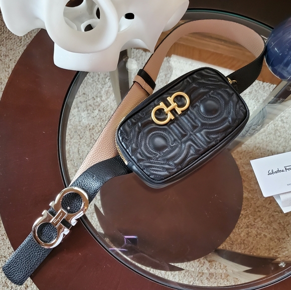 Salvatore Ferragamo QUILTED GANCINI BELT BAG - Picture 9 of 16